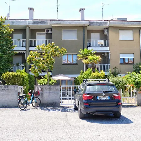 Hébergement de vacances Giulietta-casa Con Giardino E Parcheggio Grado