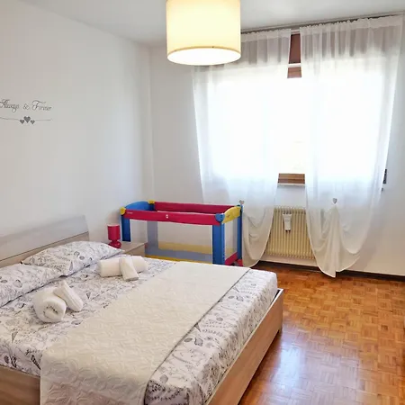 Giulietta-casa Con Giardino E Parcheggio Hébergement de vacances *