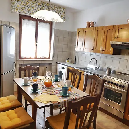 Giulietta-casa Con Giardino E Parcheggio Hébergement de vacances
