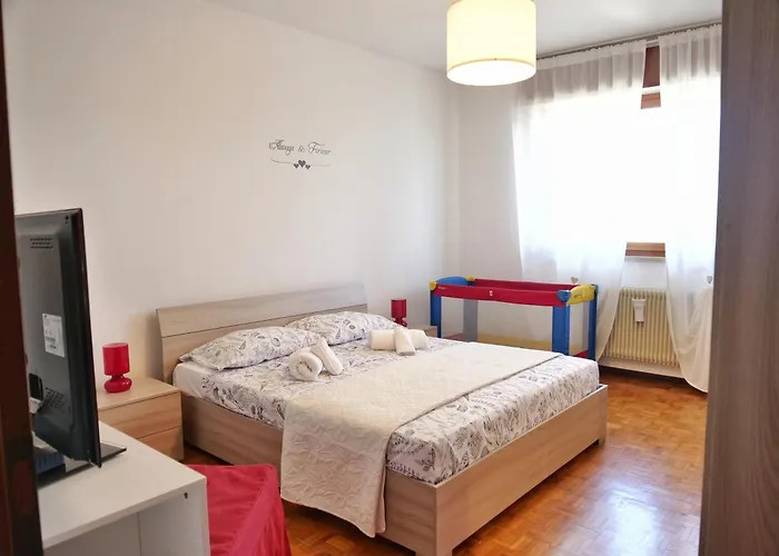 Giulietta-casa Con Giardino E Parcheggio Γκράντο